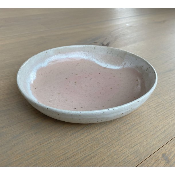 Tasja P. ceramics - Keramik håndlavet Poke Bowl, hvid og dusty rose. KUN 1 TILBAGE