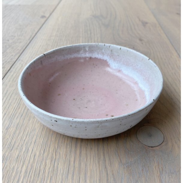 Tasja P. ceramics - Keramik håndlavet skål / morgenmadsskål ml, hvid og dusty rose. KUN 2 TILBAGE